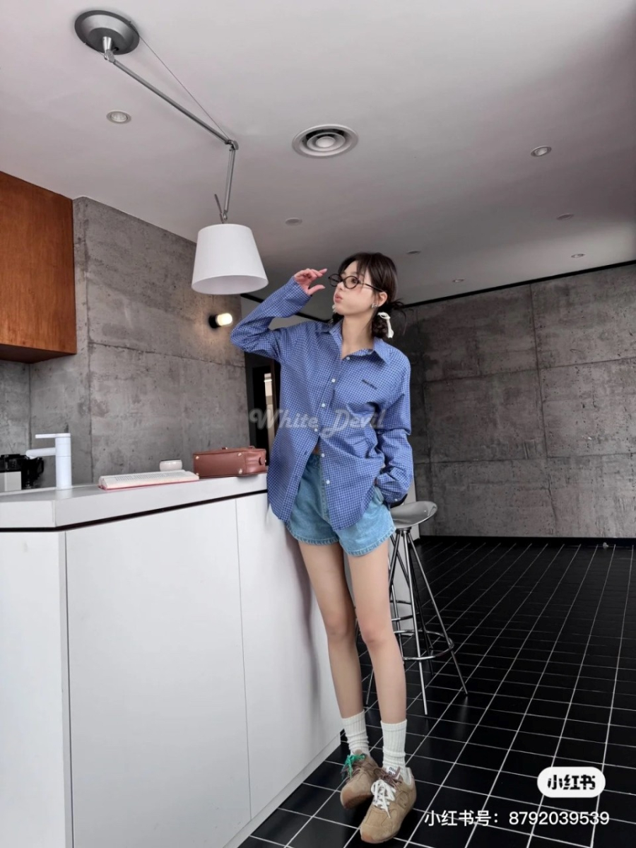 하얀악마 미우미우 셔츠 (3).jpg