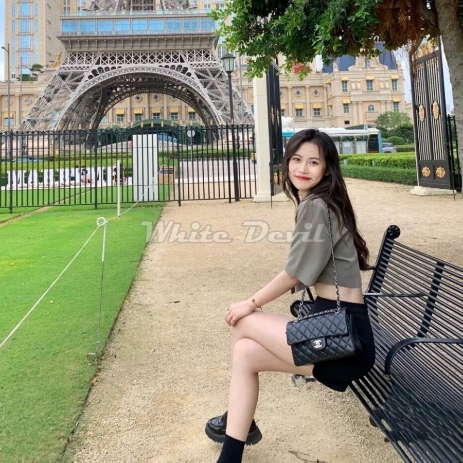 하얀악마 샤넬 클래식 플랩백 (2).jpg