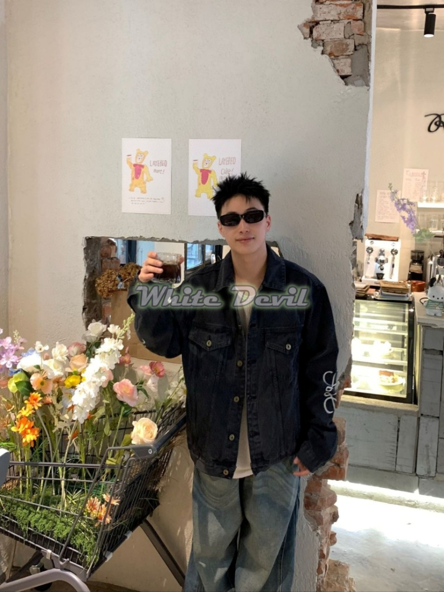 하얀악마 로에베 청자켓 (2).jpg