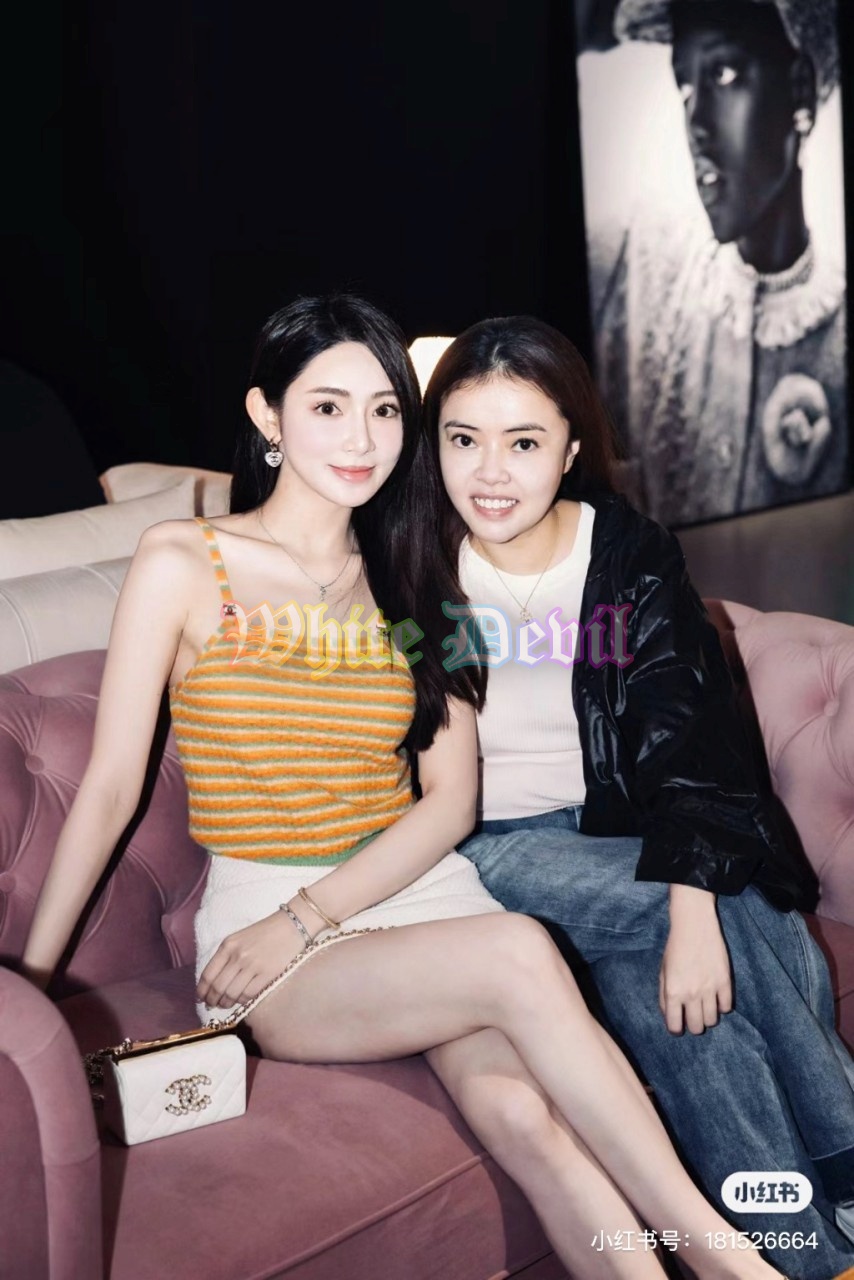 하얀악마 샤넬 나시 (2).jpg