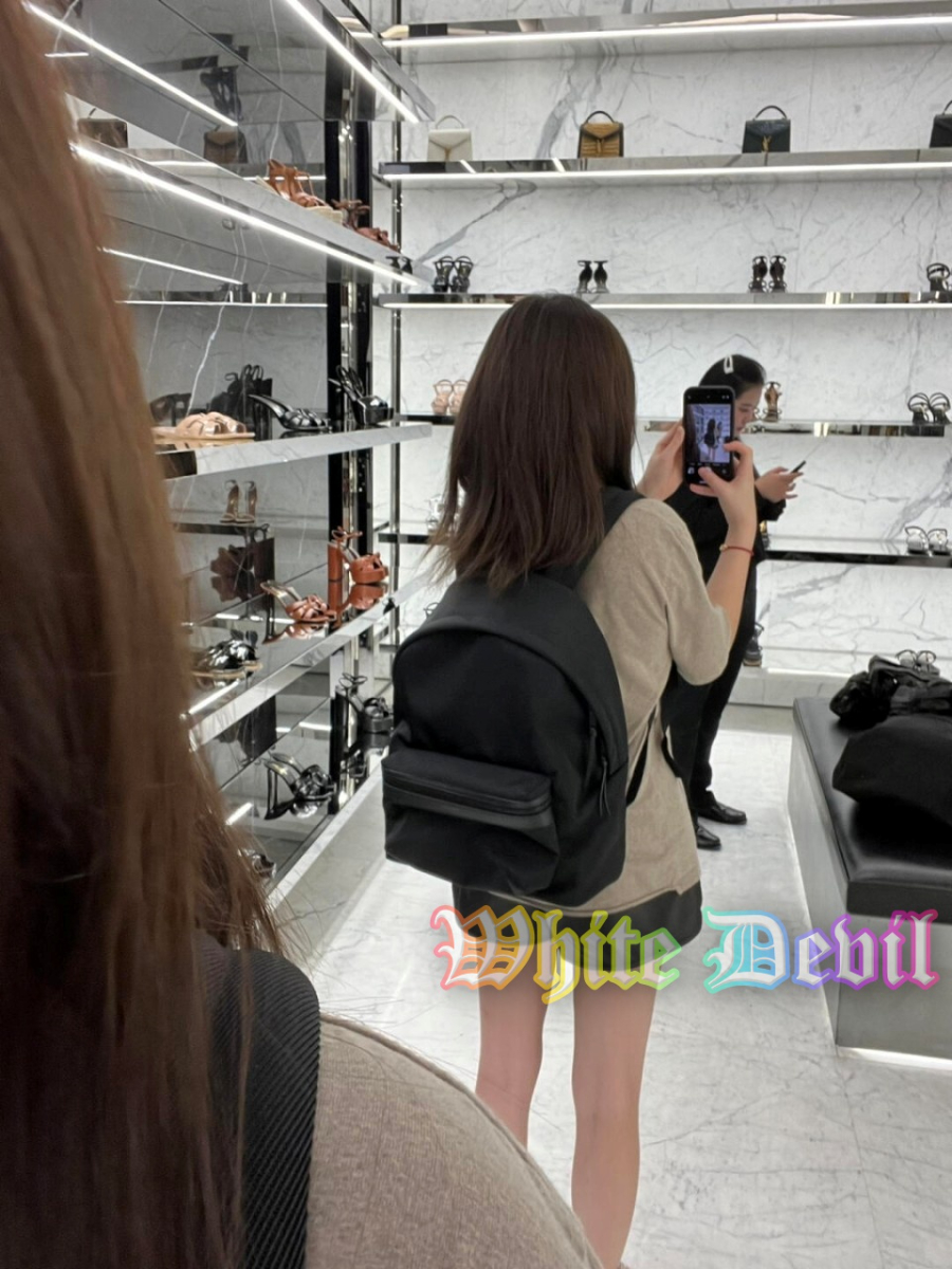 하얀악마 생로랑 백팩 (1).jpg
