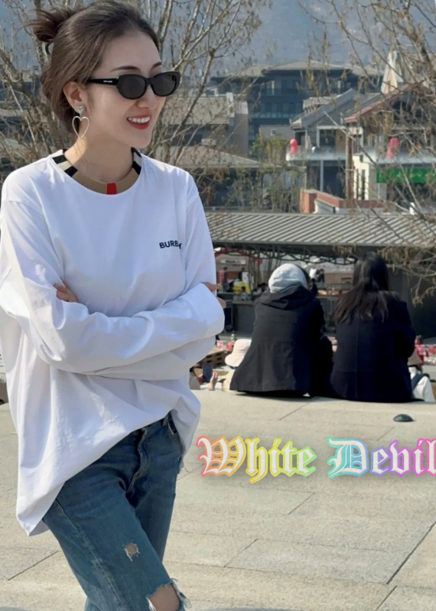 하얀악마 버버리 티셔츠 (2).jpg