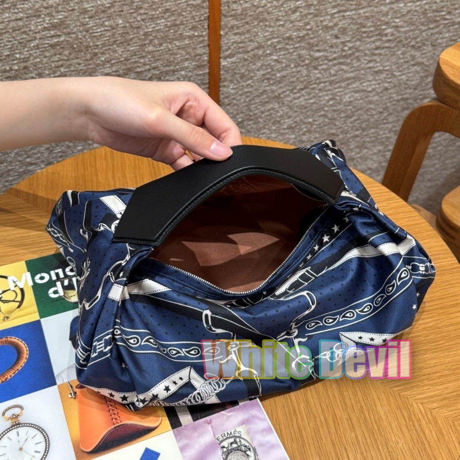하얀악마 에르 발루수아 (5).jpg