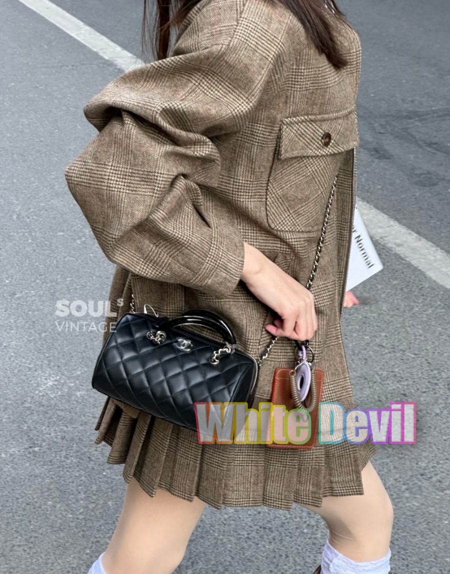 하얀악마 샤넬 볼링백 (2).jpg